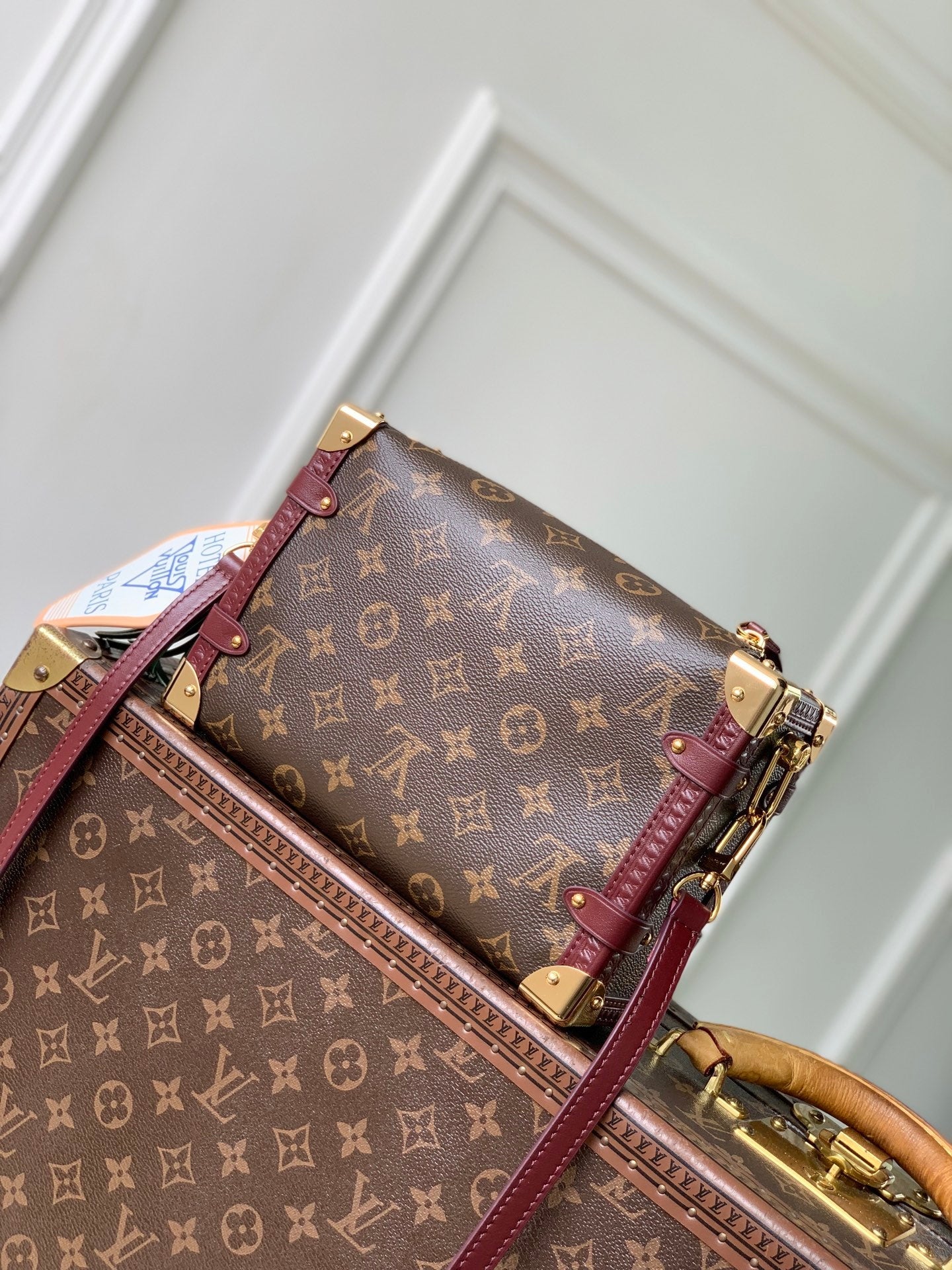 Louis Vuitton LV M28569 Side Trunk MM Bag - Default Title - View 3