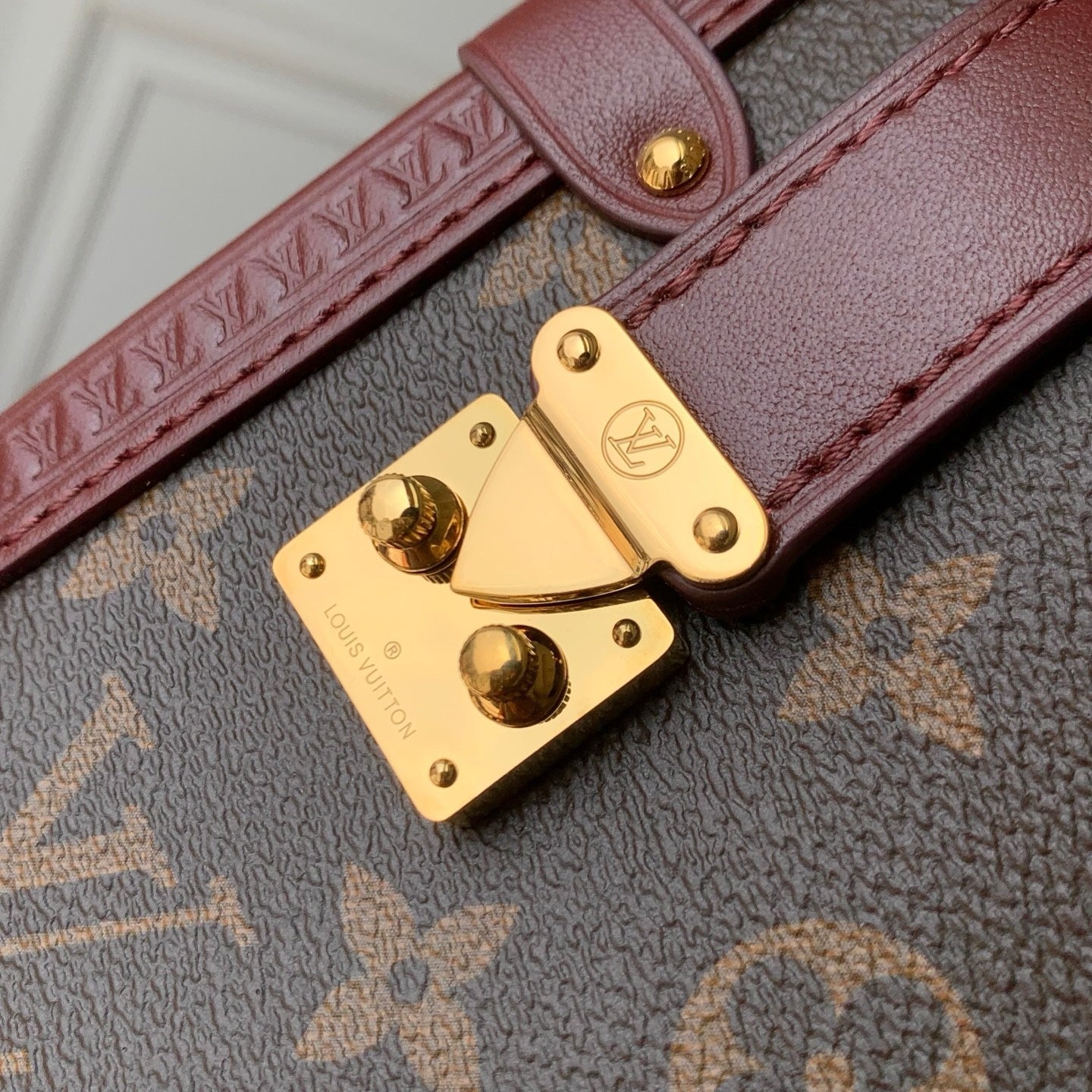 Louis Vuitton LV M28569 Side Trunk MM Bag - Default Title - View 5