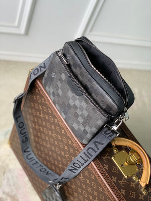 Louis Vuitton LV M28602 Trio Messenger Bag Black - Default Title - View 10