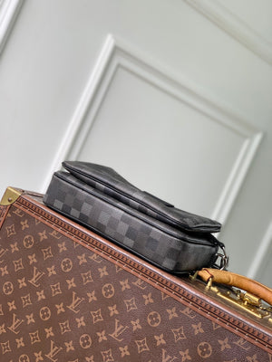 Louis Vuitton LV M28602 Trio Messenger Bag Black - Default Title - View 4