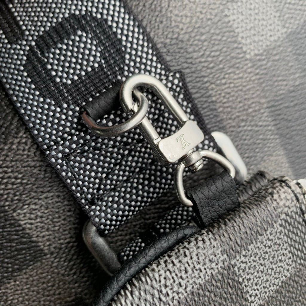 Louis Vuitton LV M28602 Trio Messenger Bag Black