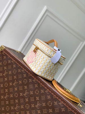 Louis Vuitton  LV M28702 Nice Mini Vanity Case - Default Title - View 2