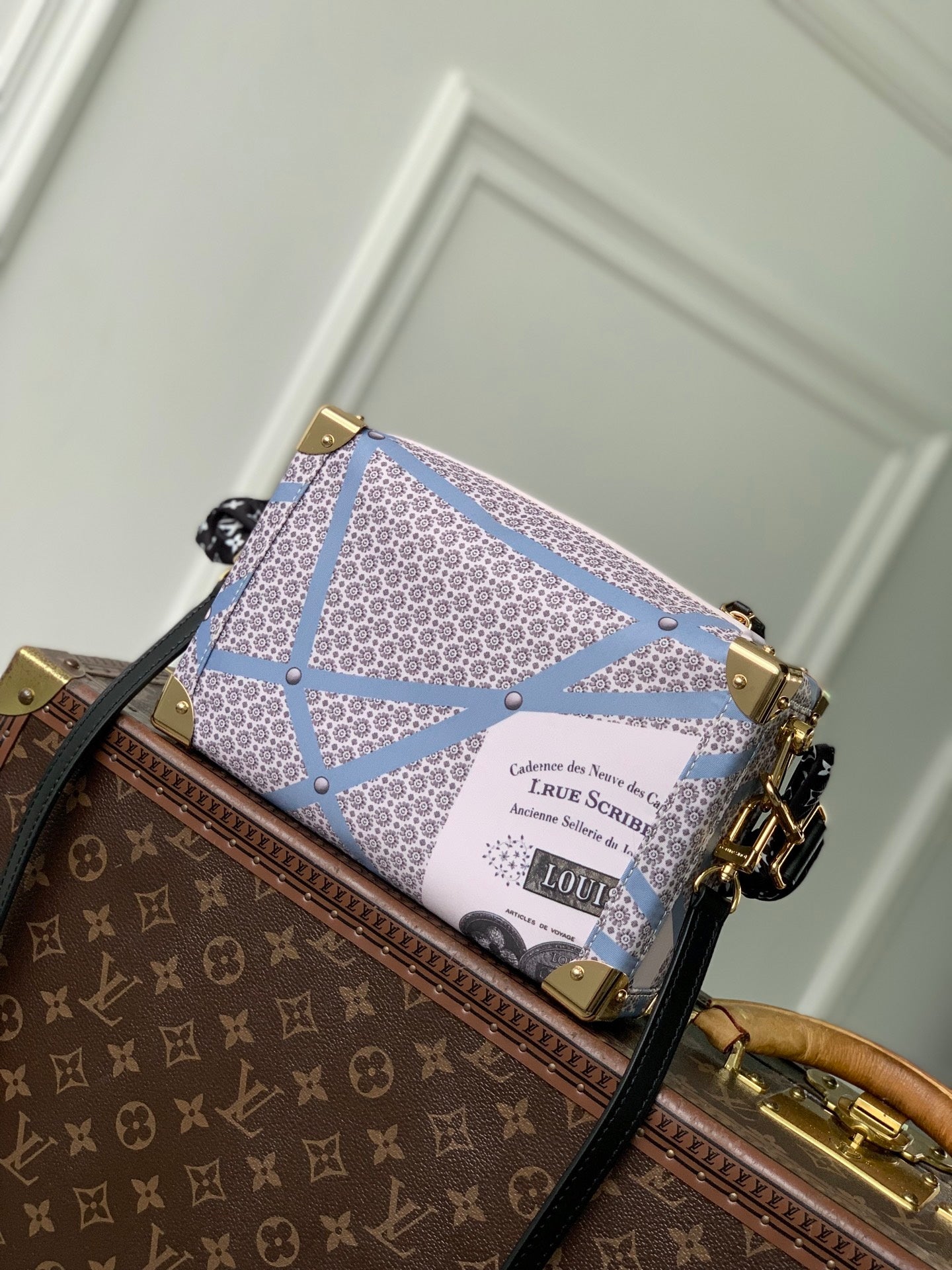 Louis Vuitton LV M28749 Side Trunk MM Bag Beige/Blue - Default Title - View 3