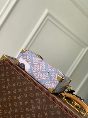Louis Vuitton LV M28749 Side Trunk MM Bag Beige/Blue - Default Title - View 4