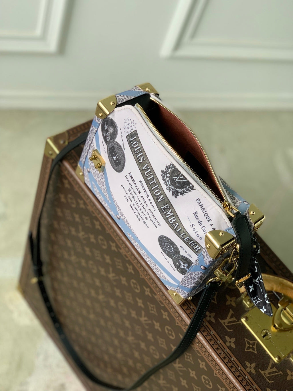 Louis Vuitton LV M28749 Side Trunk MM Bag Beige/Blue