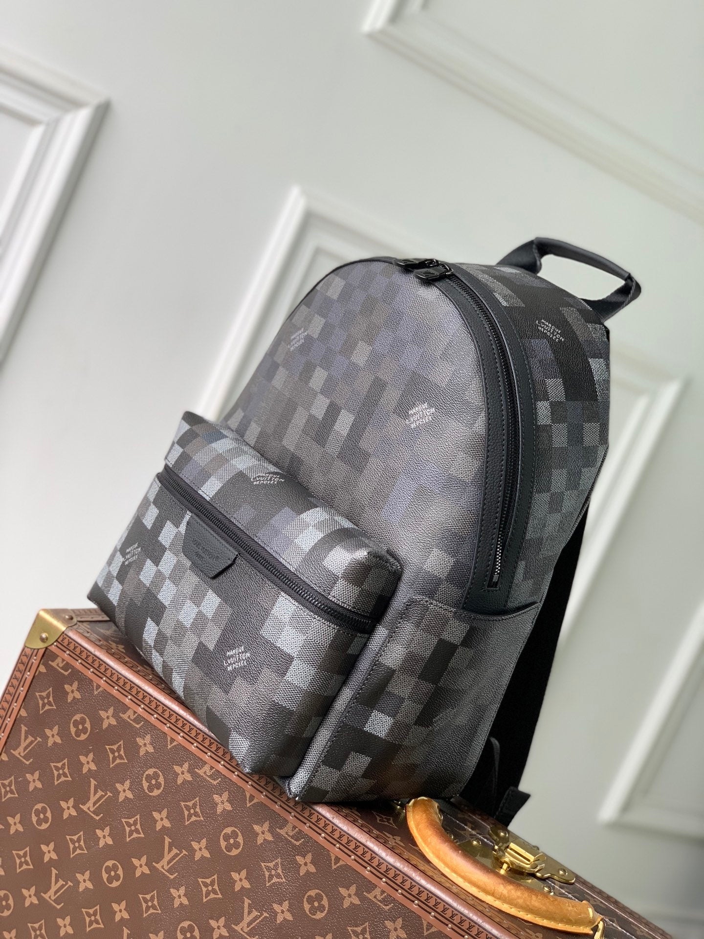 Louis Vuitton LV M28789 Discovery Backpack PM Black - Default Title - View 2