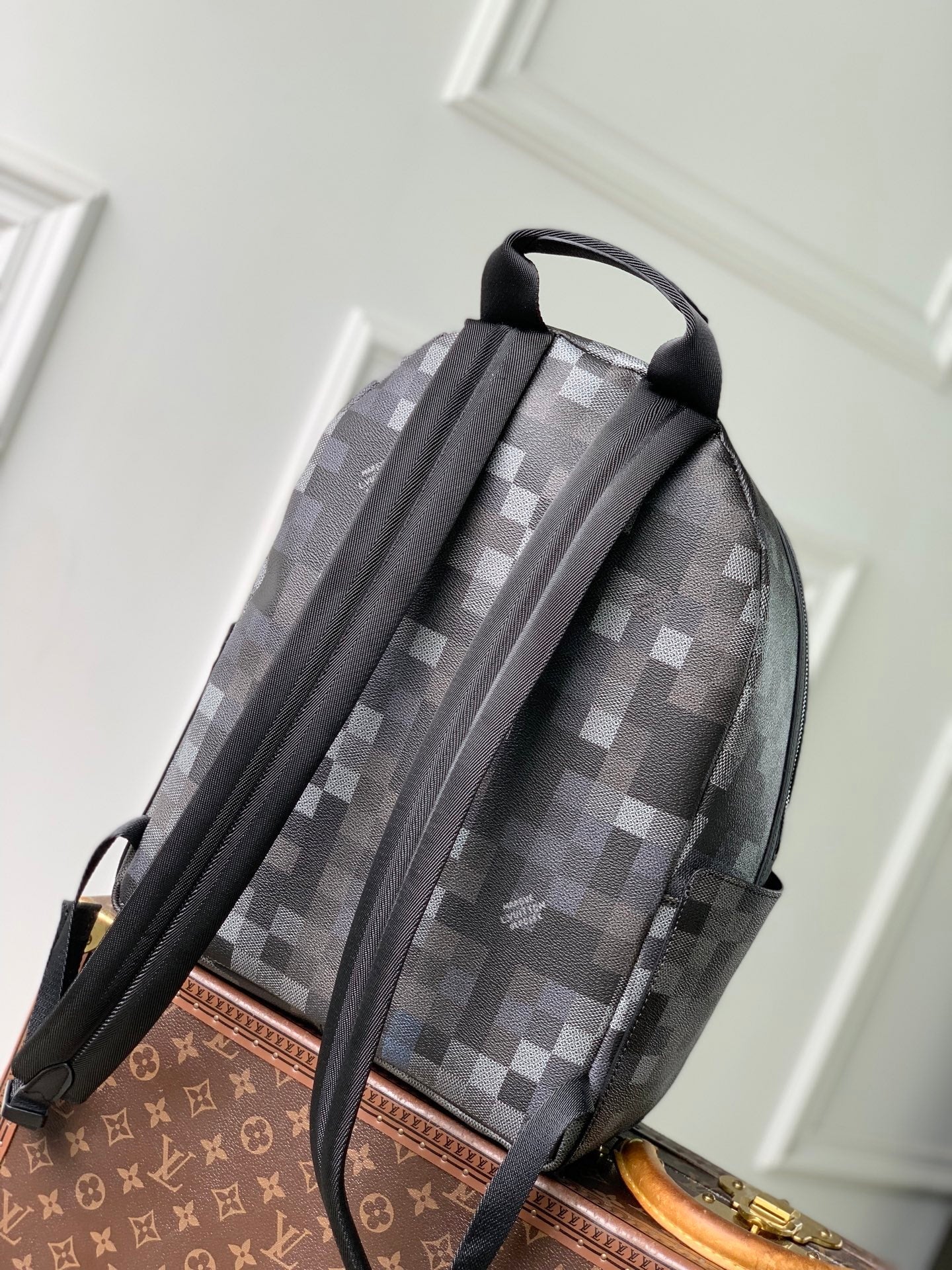 Louis Vuitton LV M28789 Discovery Backpack PM Black - Default Title - View 3