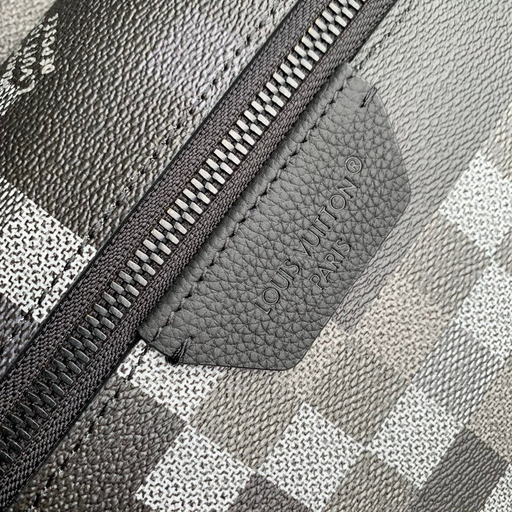 Louis Vuitton LV M28789 Discovery Backpack PM Black