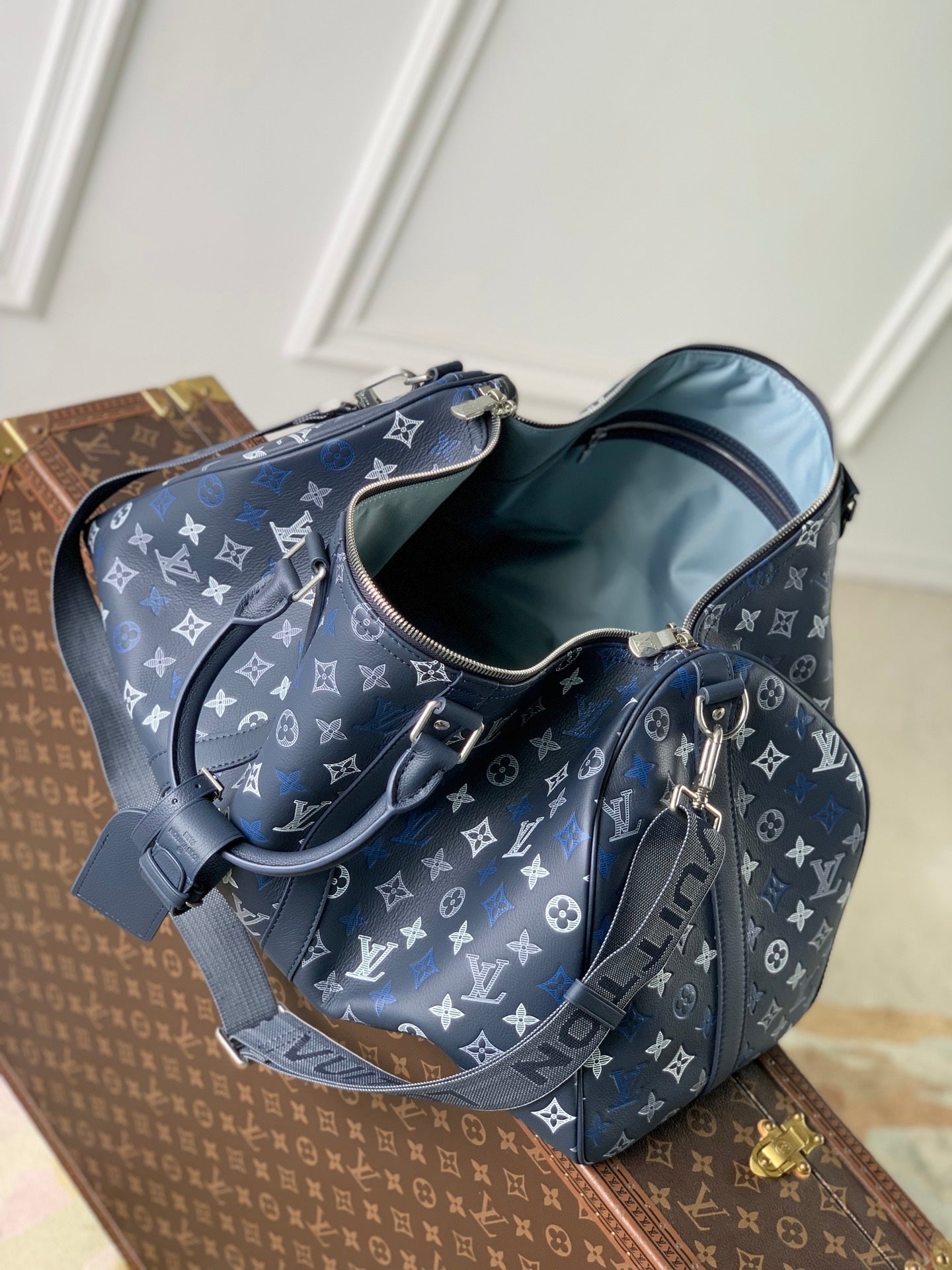 Louis Vuitton LV M28836 Keepall Bandoulière 50 Bag Navy Blue - Default Title - View 10