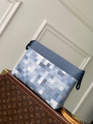 Louis Vuitton  LV M28846 Pochette Voyage Souple Denim Blue - Default Title - View 4