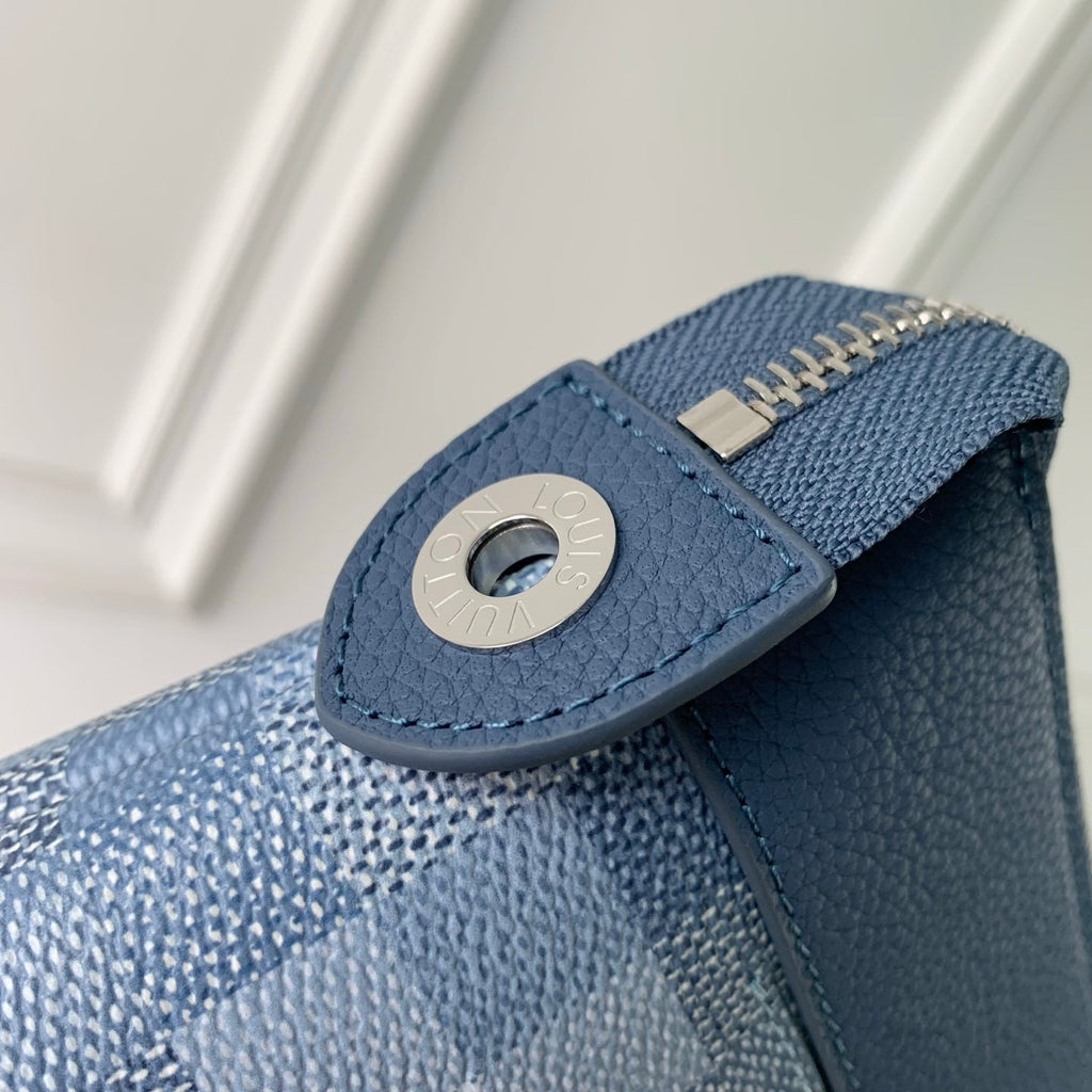 Louis Vuitton  LV M28846 Pochette Voyage Souple Denim Blue