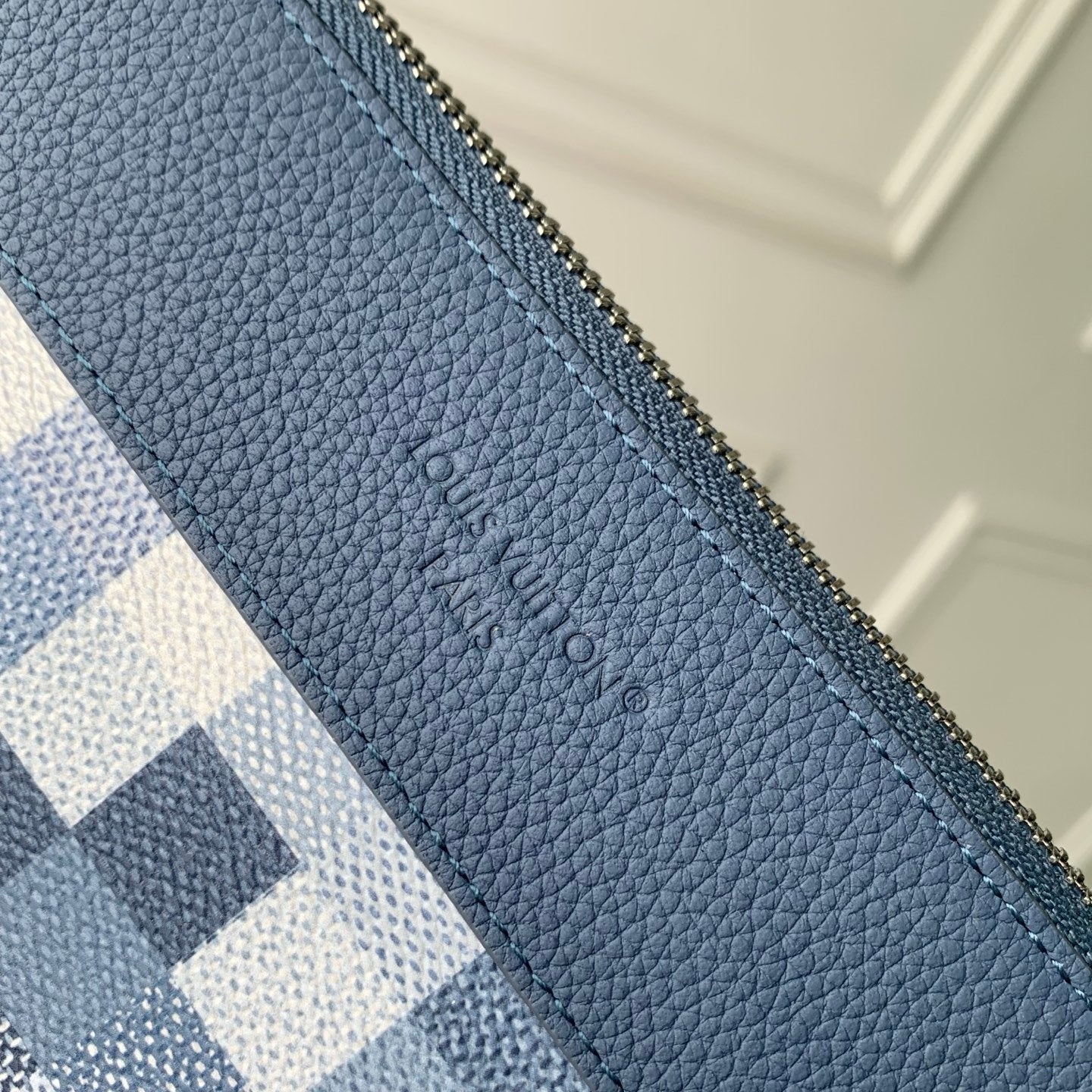Louis Vuitton  LV M28846 Pochette Voyage Souple Denim Blue