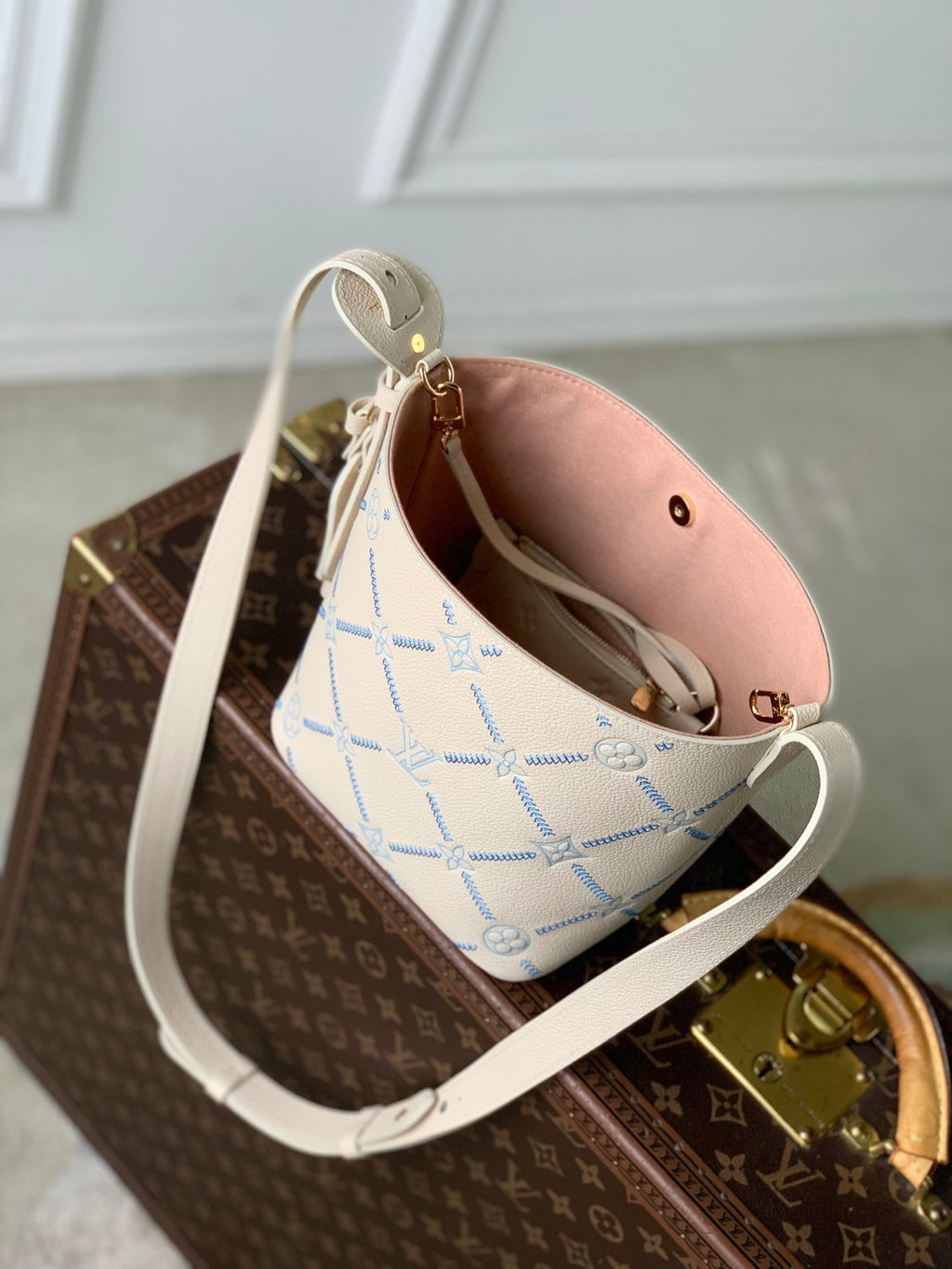 Louis Vuitton LV M28910 All In BB Bag Quartz Couture