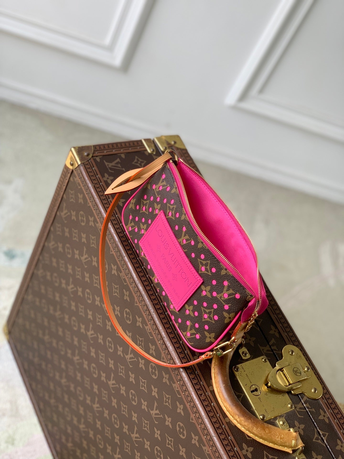 Louis Vuitton LV M29001 Pochette Accessoires Bag - Default Title - View 9