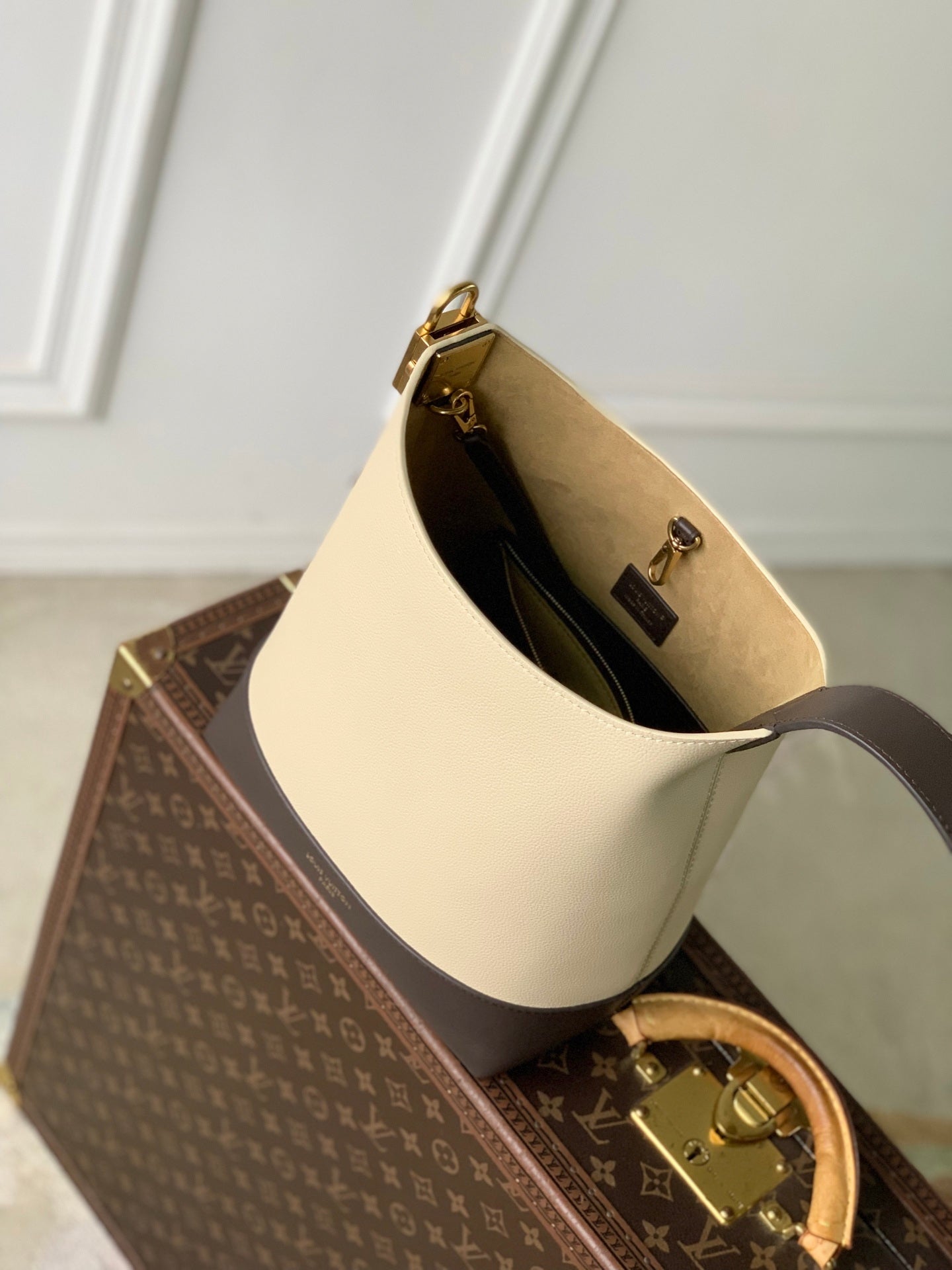 Louis Vuitton LV M29068 Low Key Hobo PM Bag Brown - Default Title - View 9