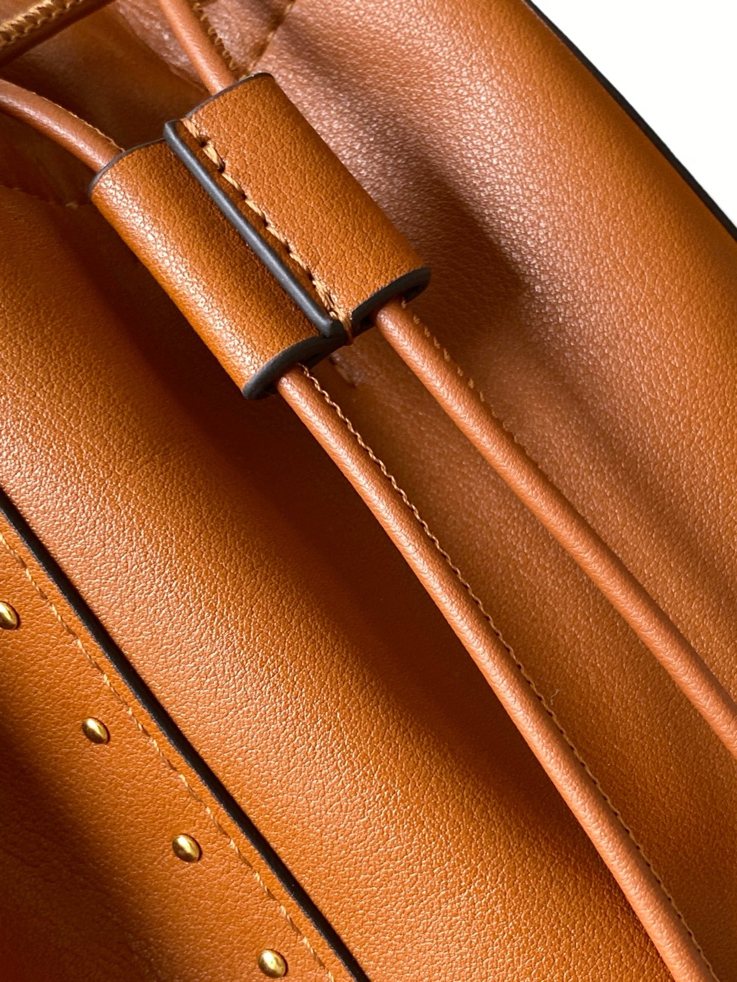 Louis Vuitton LV M29131 Noe Trunk  Bag Monogram Tan