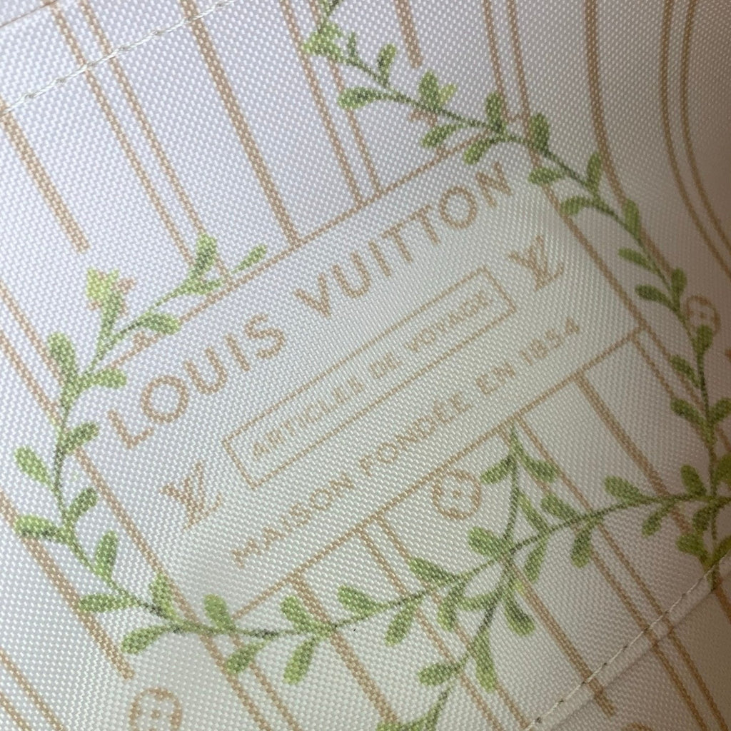 Louis Vuitton LV M29139 Carryall East West Bag Banana