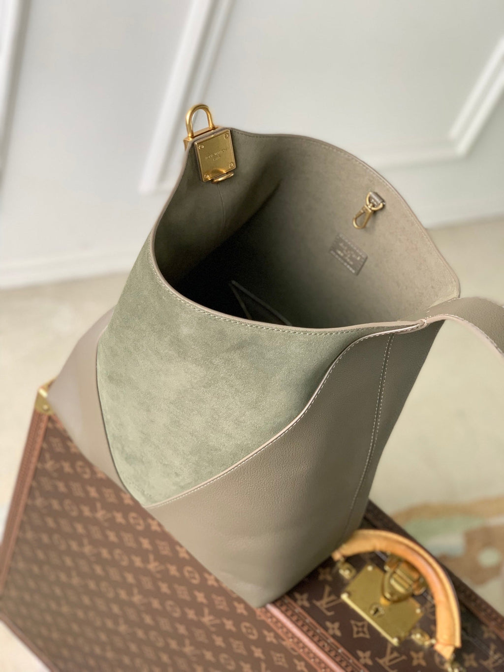Louis Vuitton LV M29144 Low Key Hobo MM Bag Dark Fango