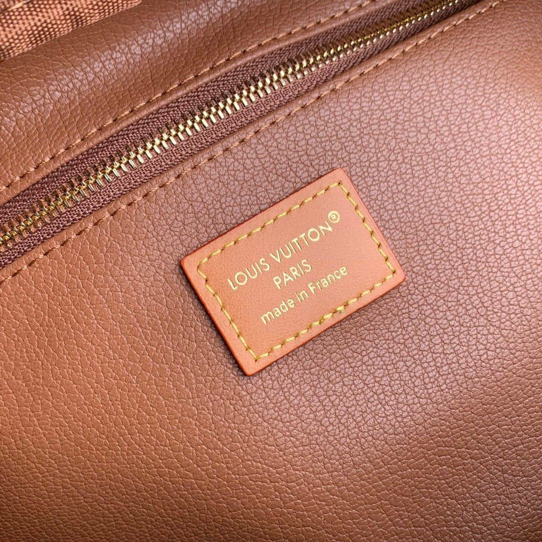 Louis Vuitton  LV M29161 Dopp Kit Bag Sand Beige - Default Title - View 9