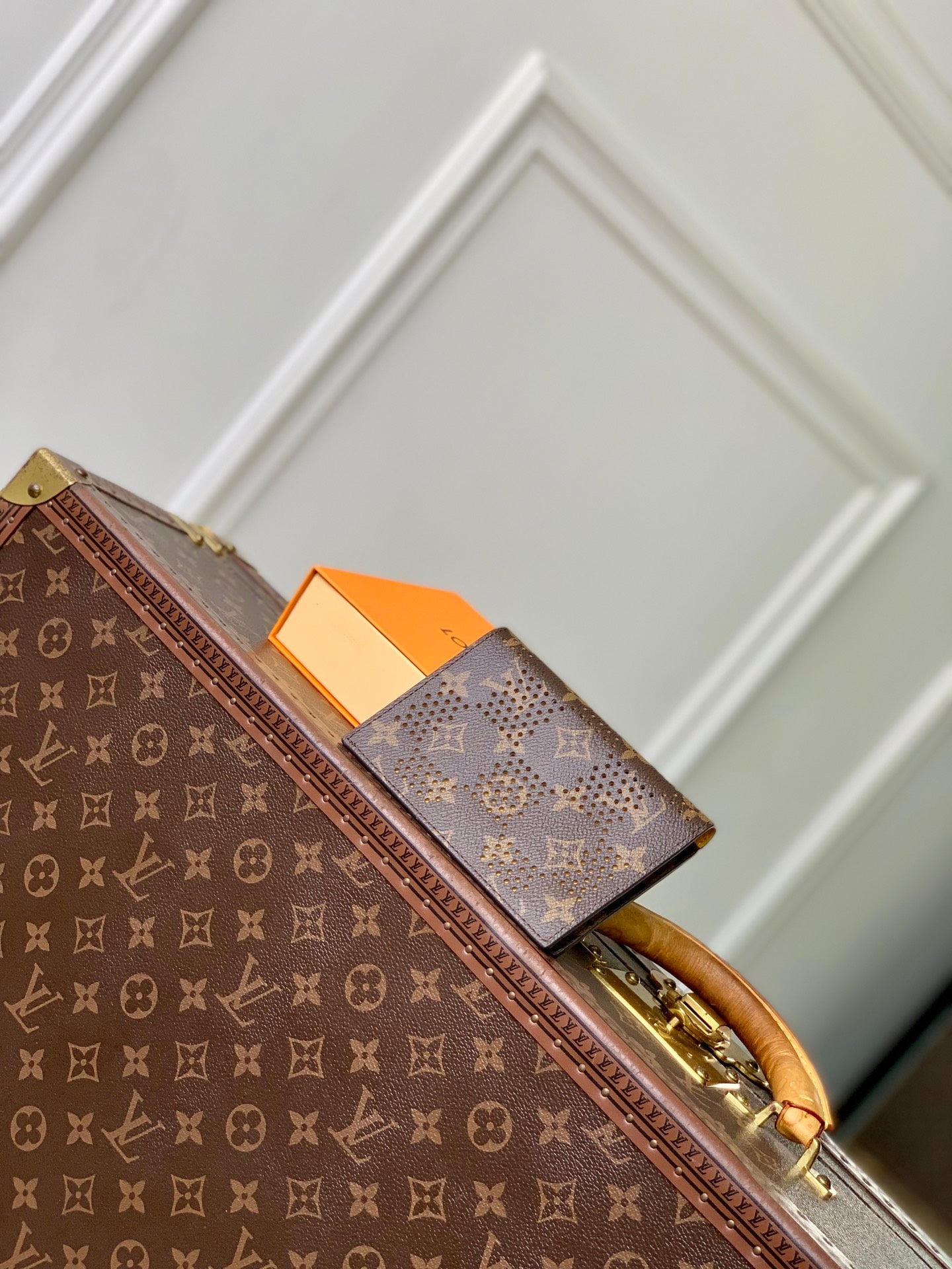 Louis Vuitton LV M29285 Passport Cover Yellow - Default Title - View 2