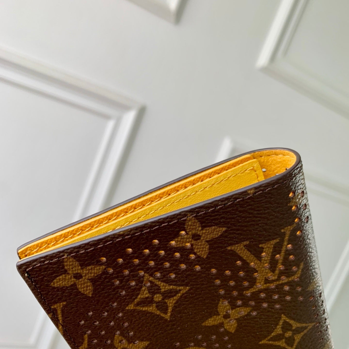 Louis Vuitton LV M29285 Passport Cover Yellow - Default Title - View 4