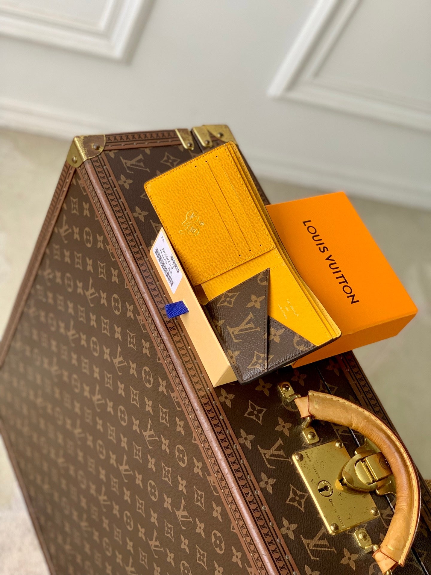 Louis Vuitton LV M29292 Multiple Wallet Yellow - Default Title - View 9