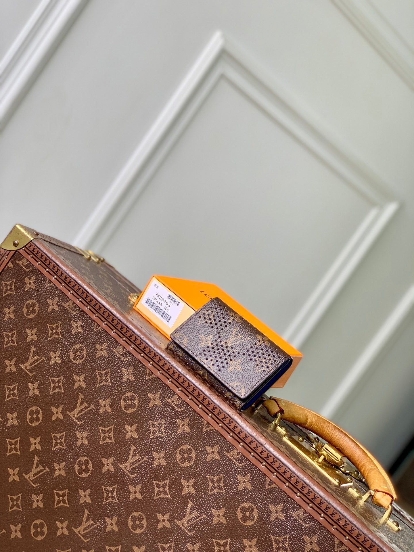Louis Vuitton LV M29293 Enveloppe Carte de Visite Blue - Default Title - View 1