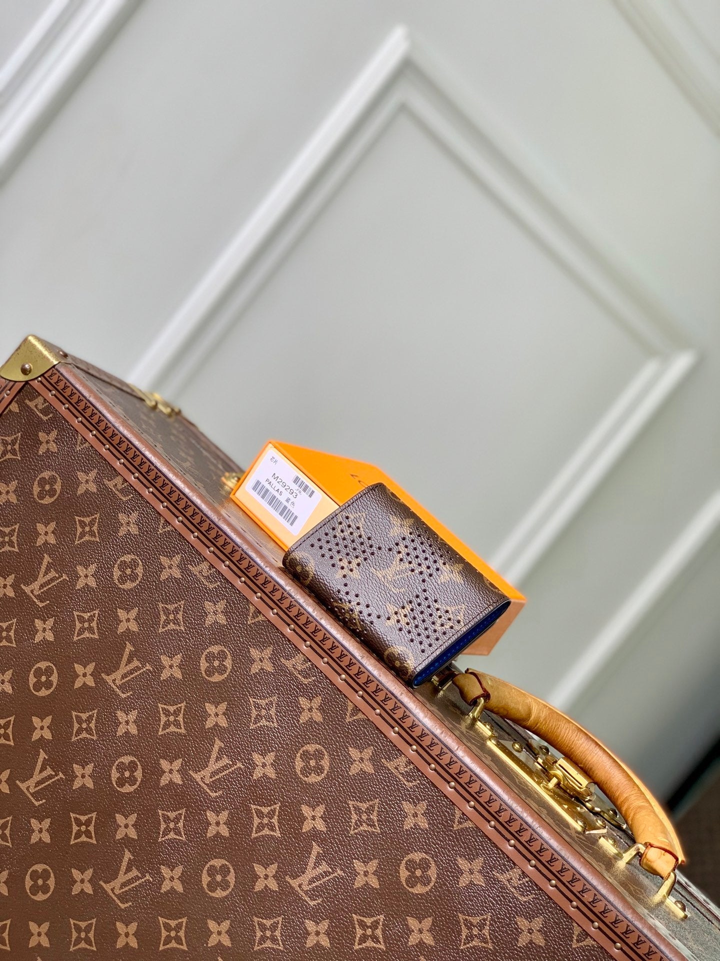 Louis Vuitton LV M29293 Enveloppe Carte de Visite Blue - Default Title - View 2