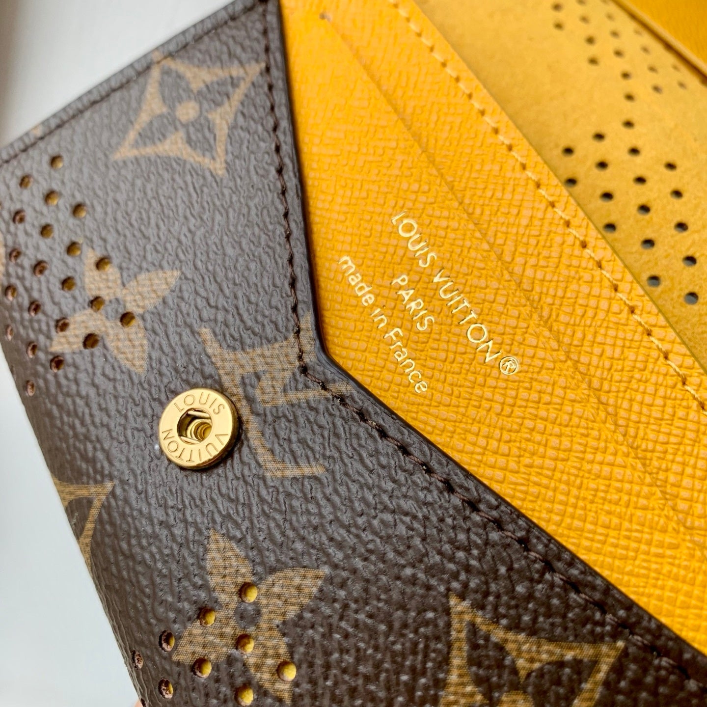 Louis Vuitton LV M29293 Enveloppe Carte de Visite Yellow - Default Title - View 8