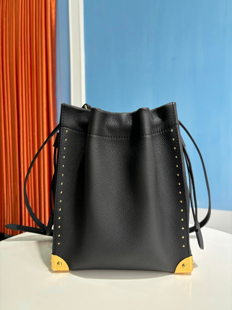 Louis Vuitton LV M29391 Noe Trunk  Bag Monogram Black