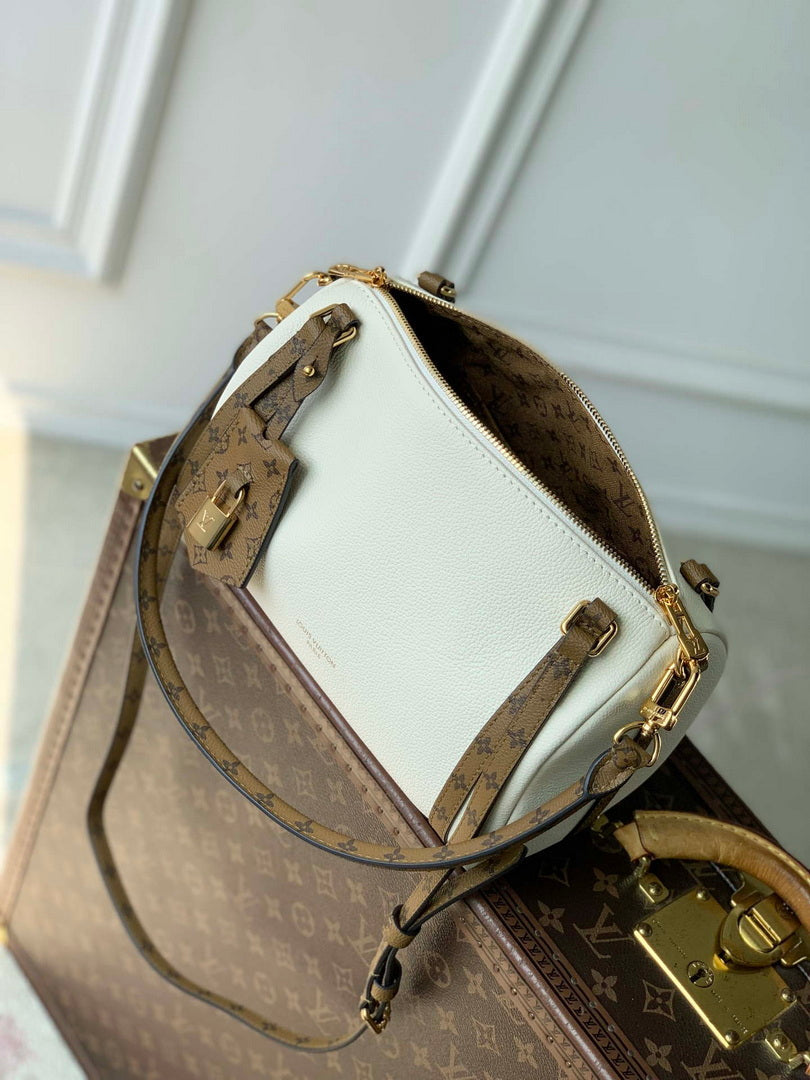 Louis Vuitton LV M29392 Express PM Bag Vanilla