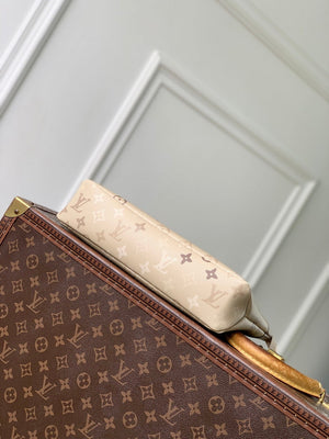 Louis Vuitton  LV M29427 Pochette Voyage Souple Sand Beige - Default Title - View 4