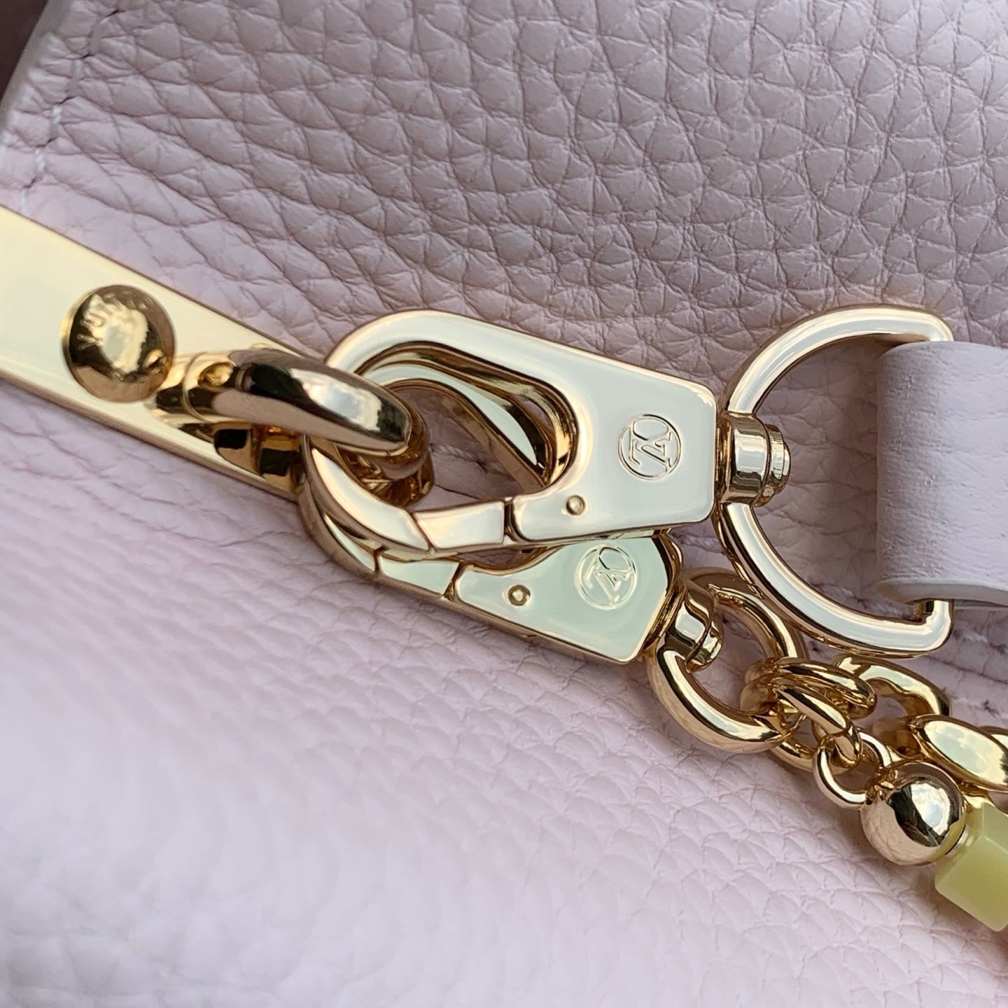 Louis Vuitton LV M29443 Capucines East West Mini Bag Pink - Default Title - View 7