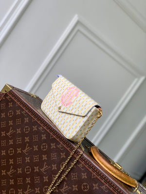 Louis Vuitton  LV M29471 Pochette Félicie Bag - Default Title - View 2
