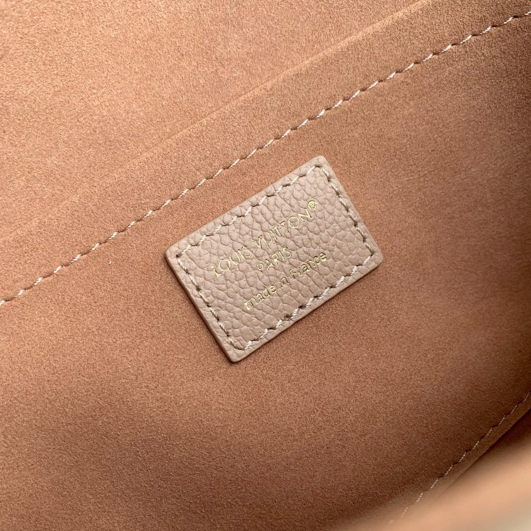 Louis Vuitton LV M29482 Pochette Félicie Bag Hazelnut Couture - Default Title - View 9