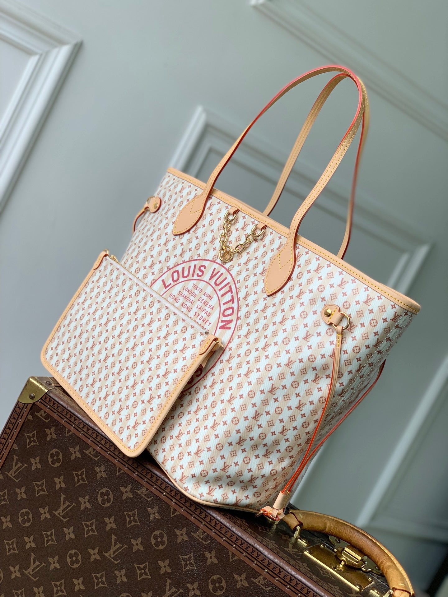 Louis Vuitton LV M29483 Neverfull MM Bag Nude Rose