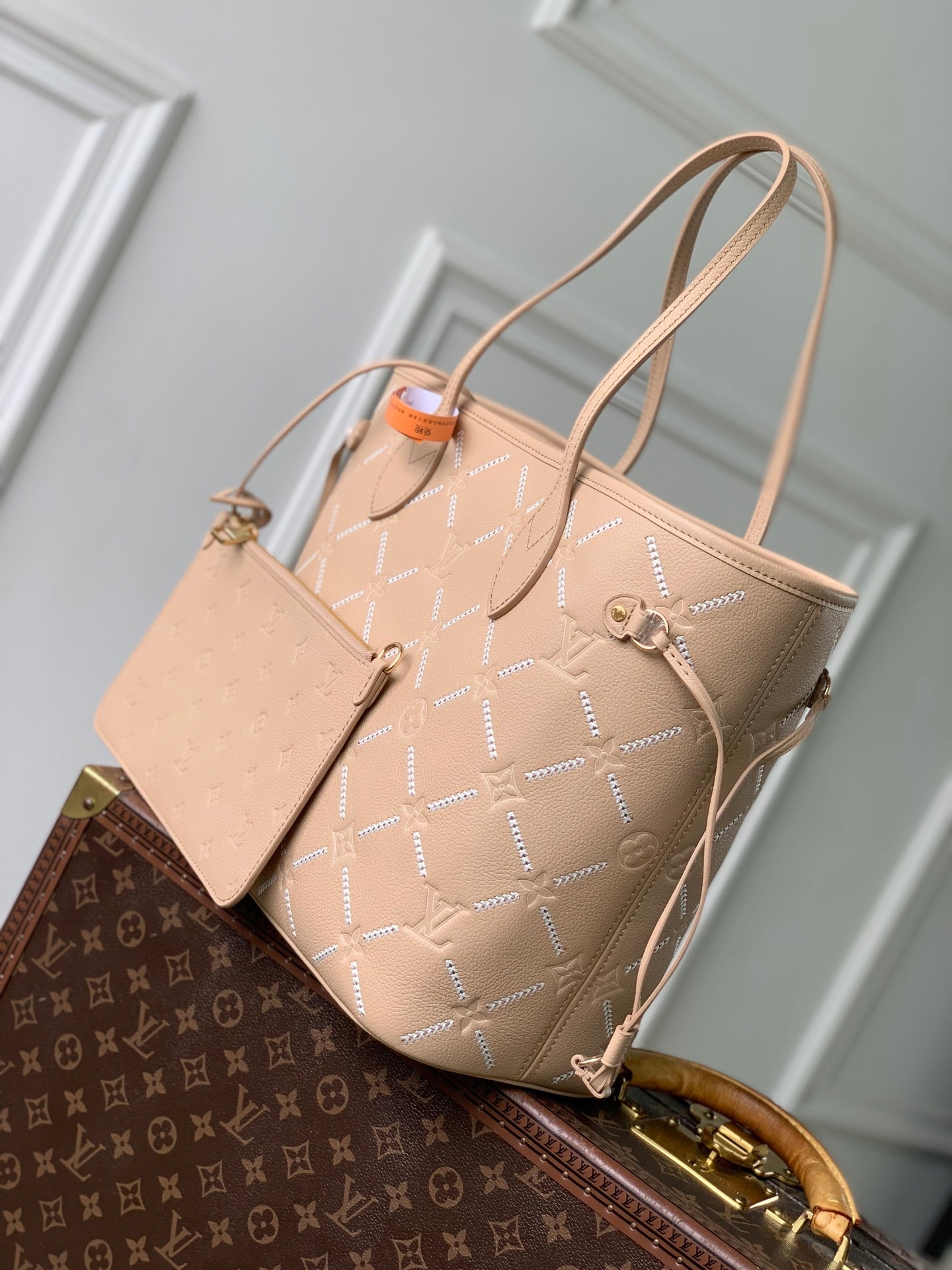 Louis Vuitton LV M29486 Neverfull MM Bag Hazelnut Couture - Default Title - View 2
