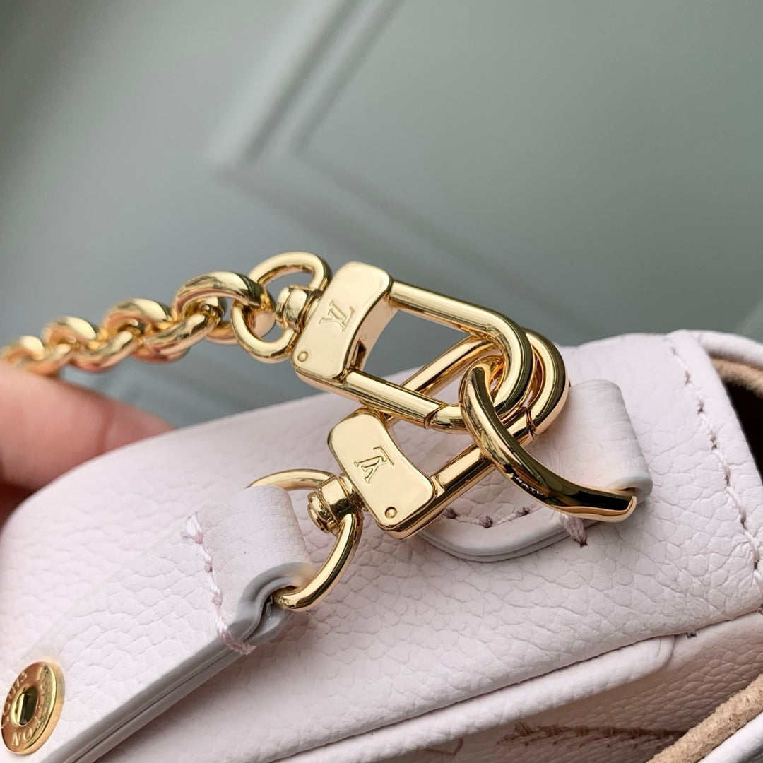 Louis Vuitton LV M29502 Wallet On Chain Ivy Bag Light Bliss Couture