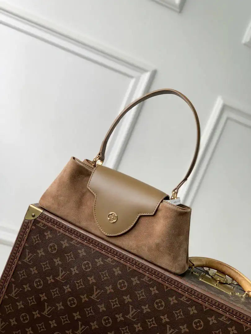 Louis Vuitton LV M29642 Capucines Edito Brown