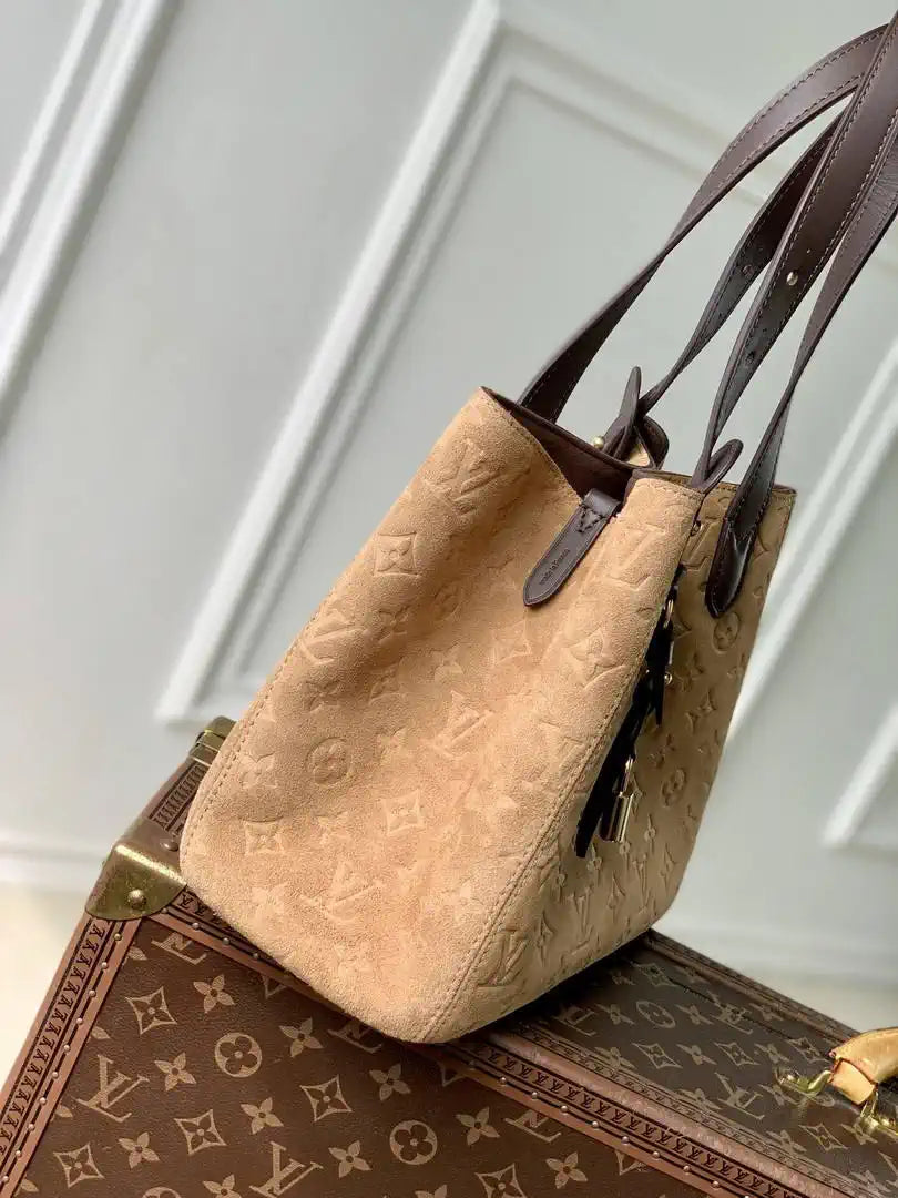 Louis Vuitton LV M29836 All In One Beige Trench