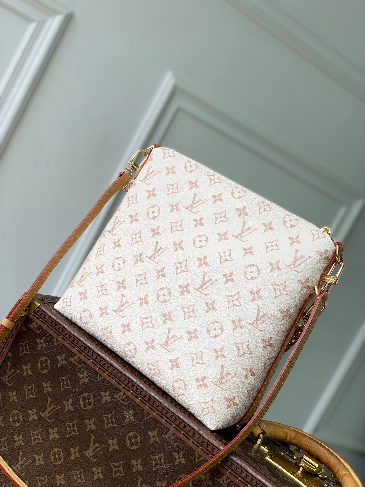 Louis Vuitton LV M2A078 Multipass Handbag - Default Title - View 3