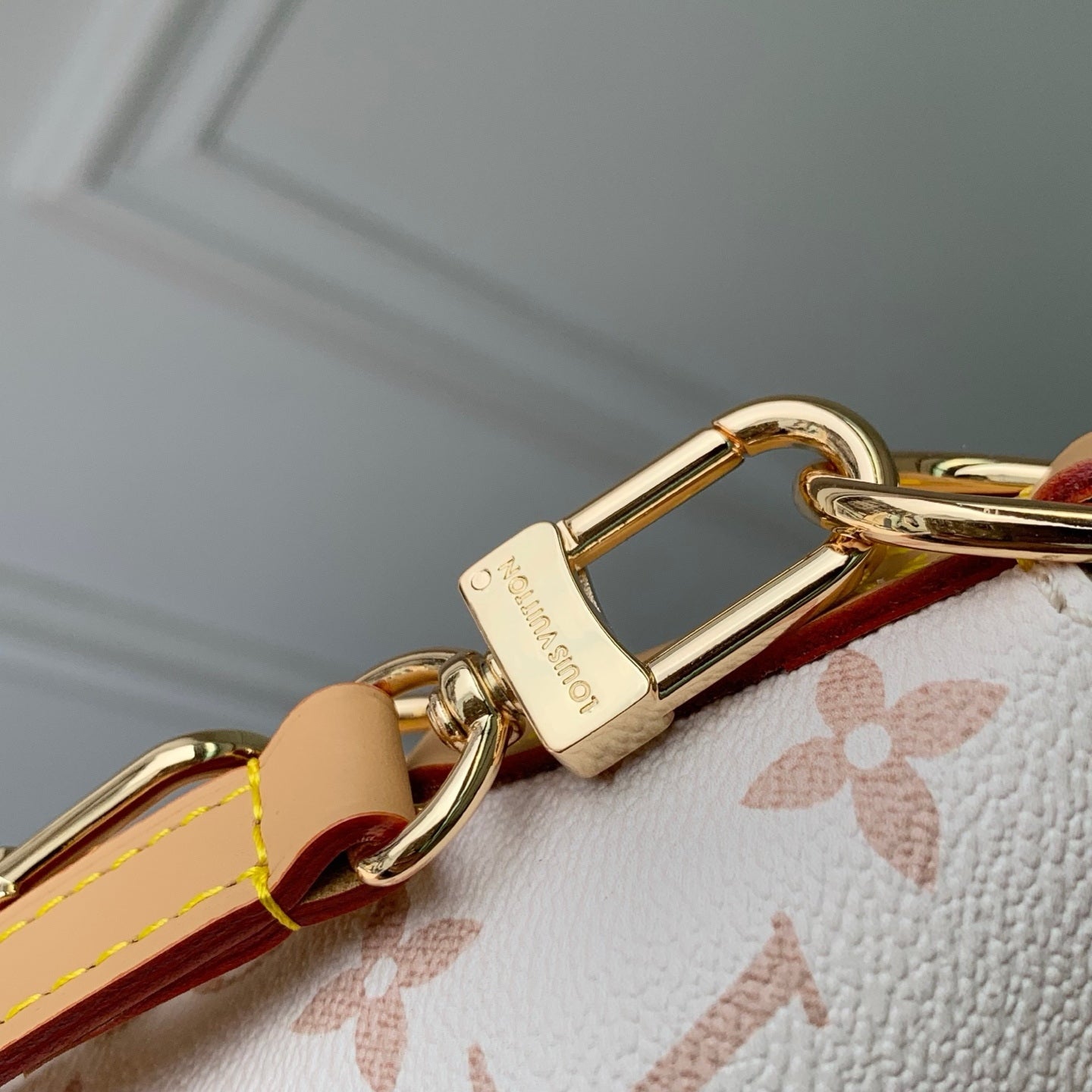 Louis Vuitton LV M2A078 Multipass Handbag - Default Title - View 5