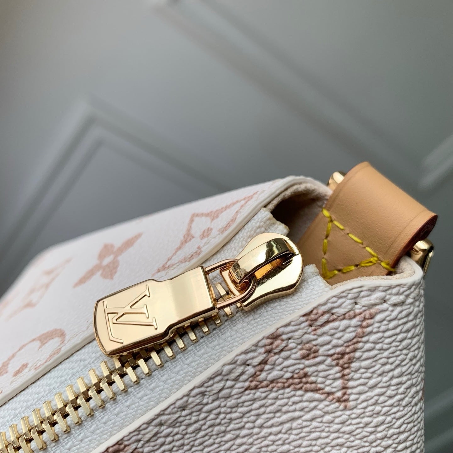 Louis Vuitton LV M2A078 Multipass Handbag - Default Title - View 6