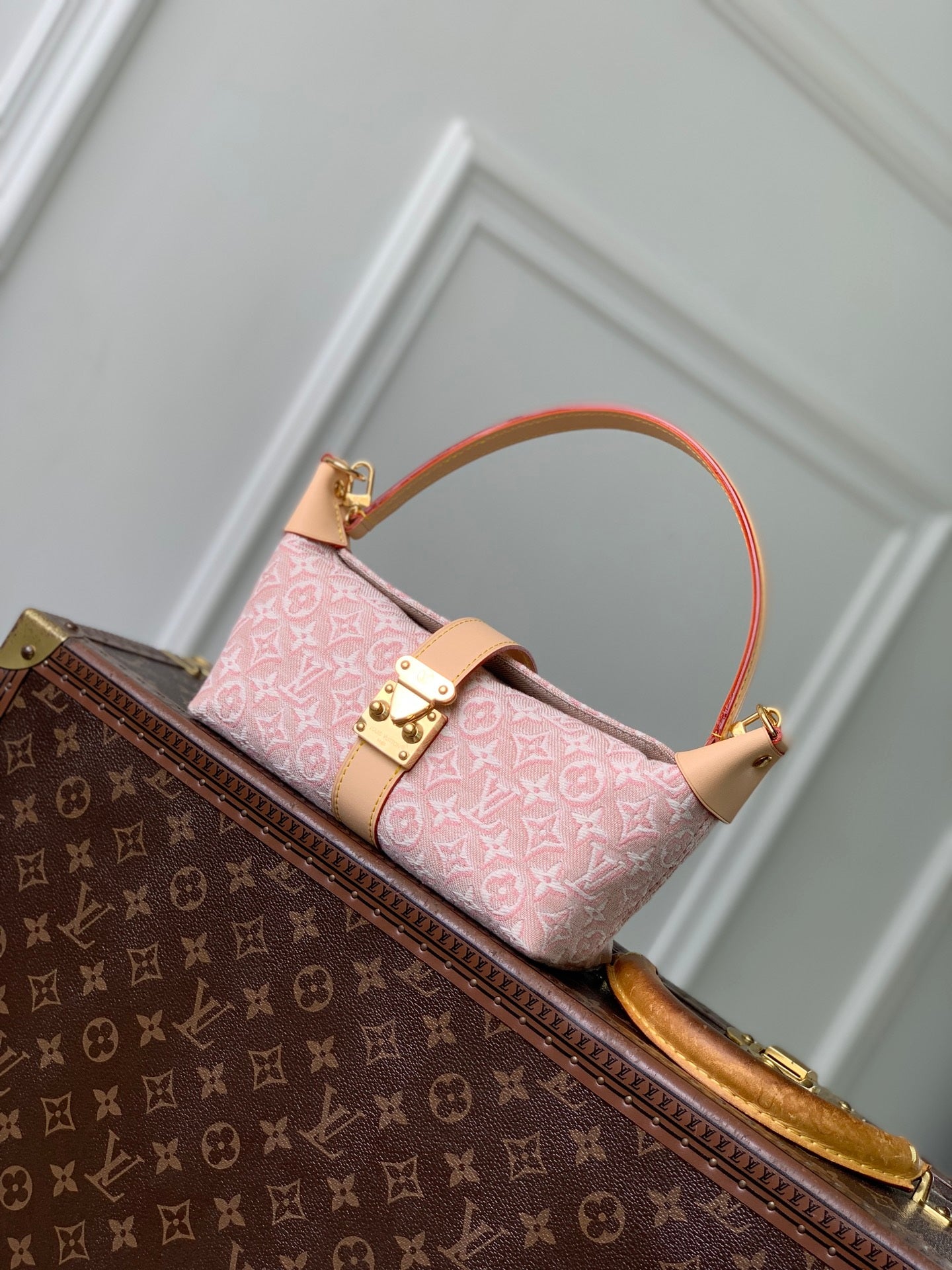 Louis Vuitton  LV M2A382 Pochette Mia Bag - Default Title - View 1