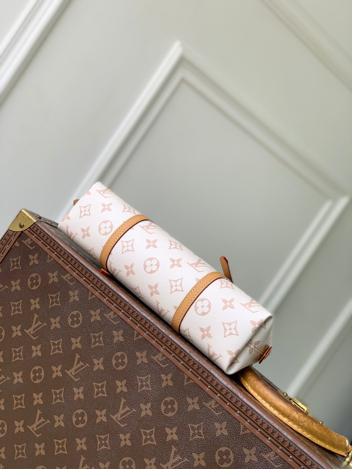 Louis Vuitton LV M2A457 Squire East-West Bag - Default Title - View 4
