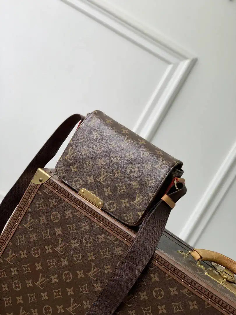 Louis Vuitton LV M3A430 Mini Bastille Brown
