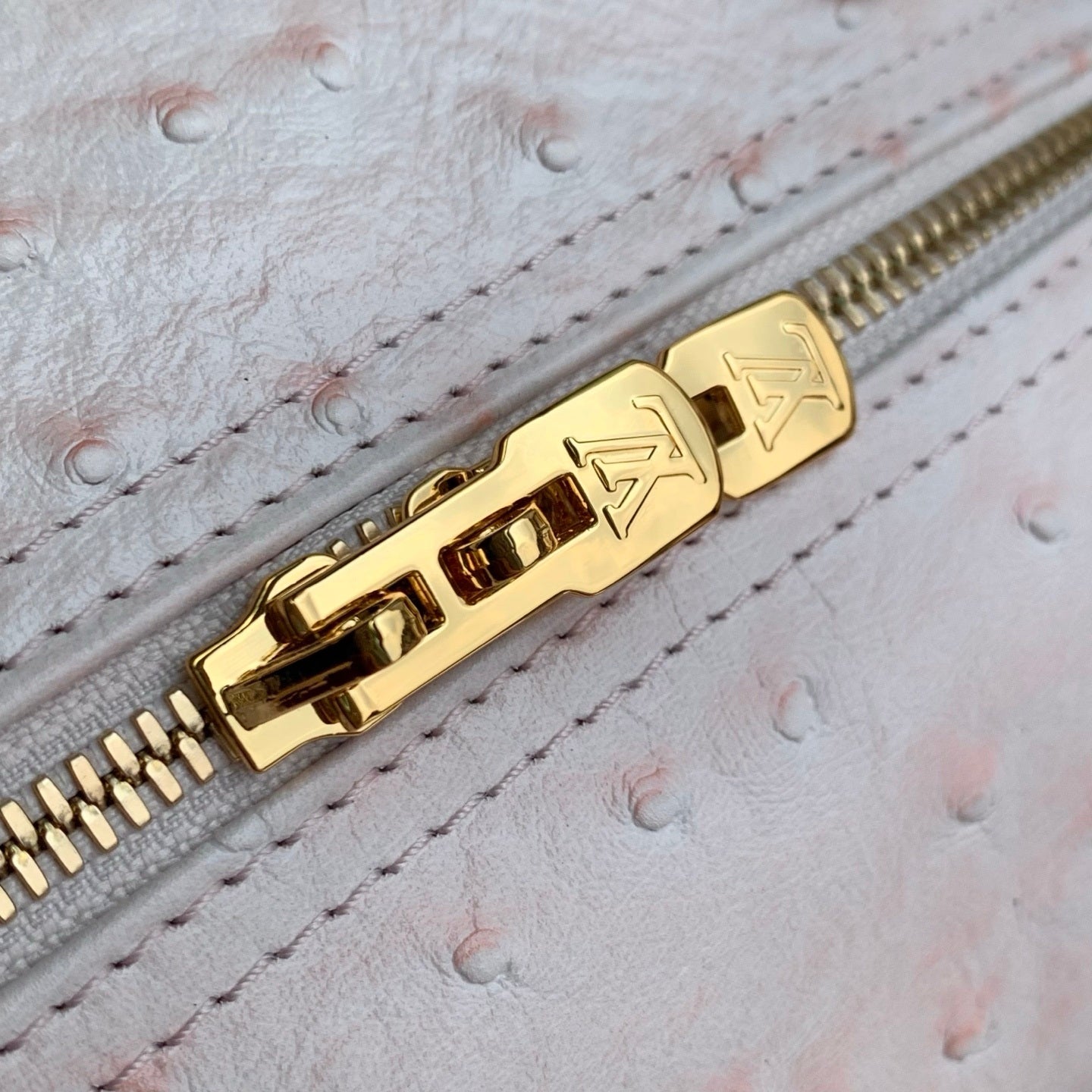 Louis Vuitton LV M41112 Speedy Soft 30 Boho Bag Pink/Ostrich Pattern - Default Title - View 7