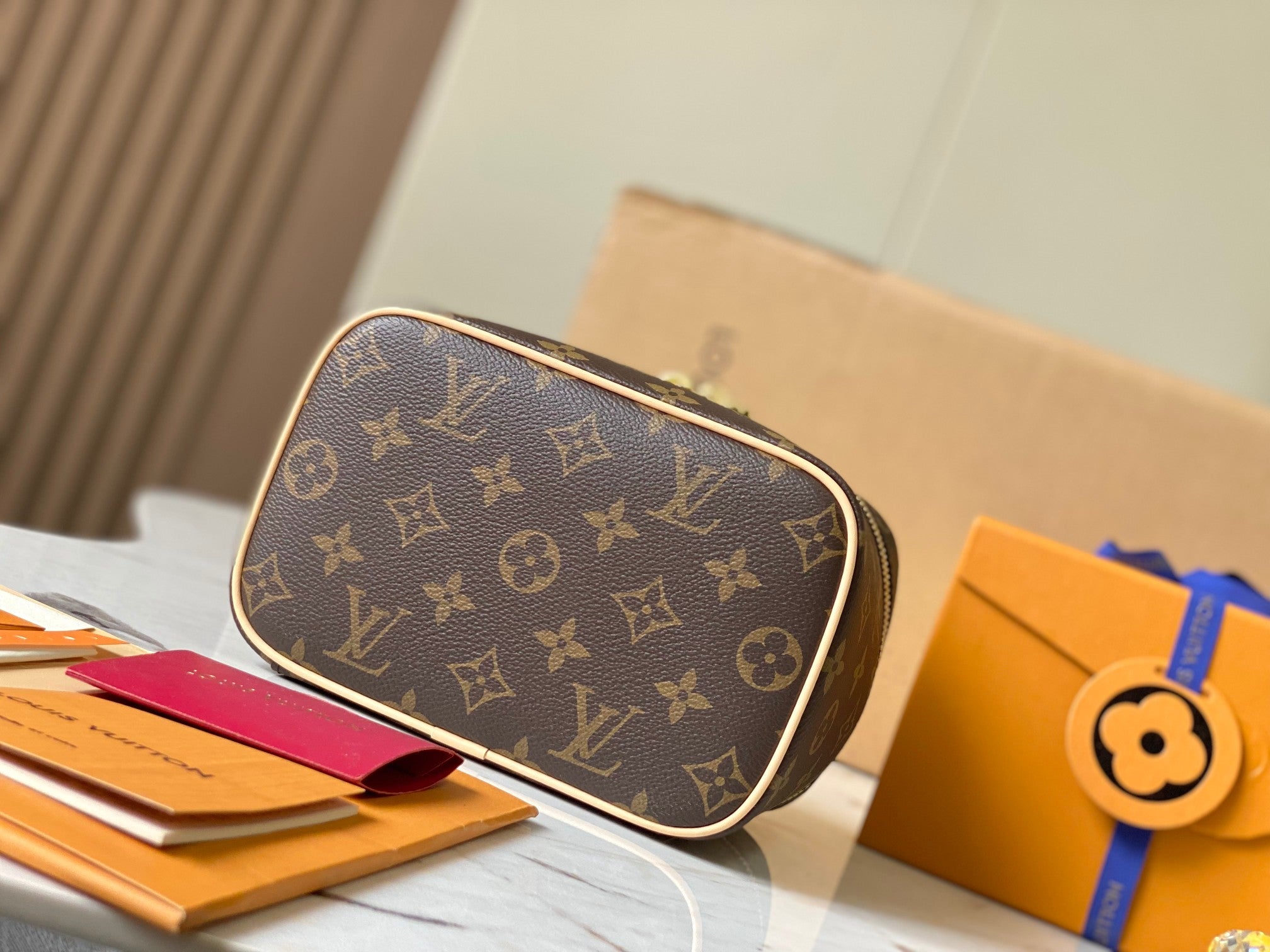 Louis Vuitton LV M44495 Nice Mini Vanity Case Monogram canvas Beige - Default Title - View 4
