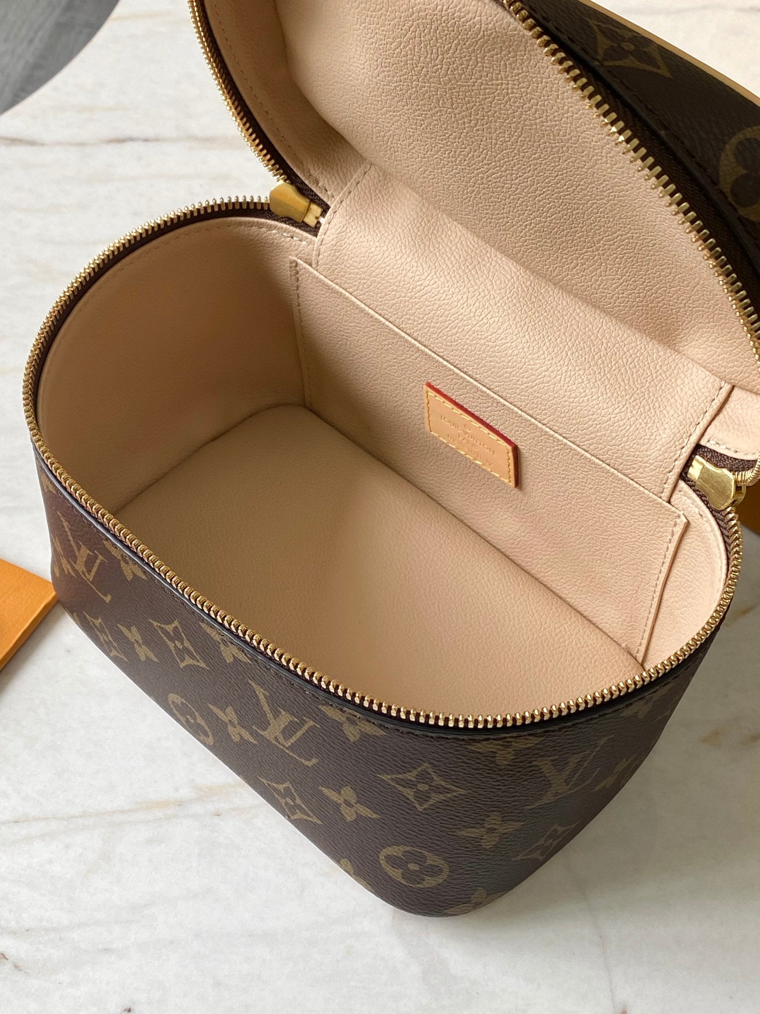 Louis Vuitton LV M44495 Nice Mini Vanity Case Monogram canvas Beige