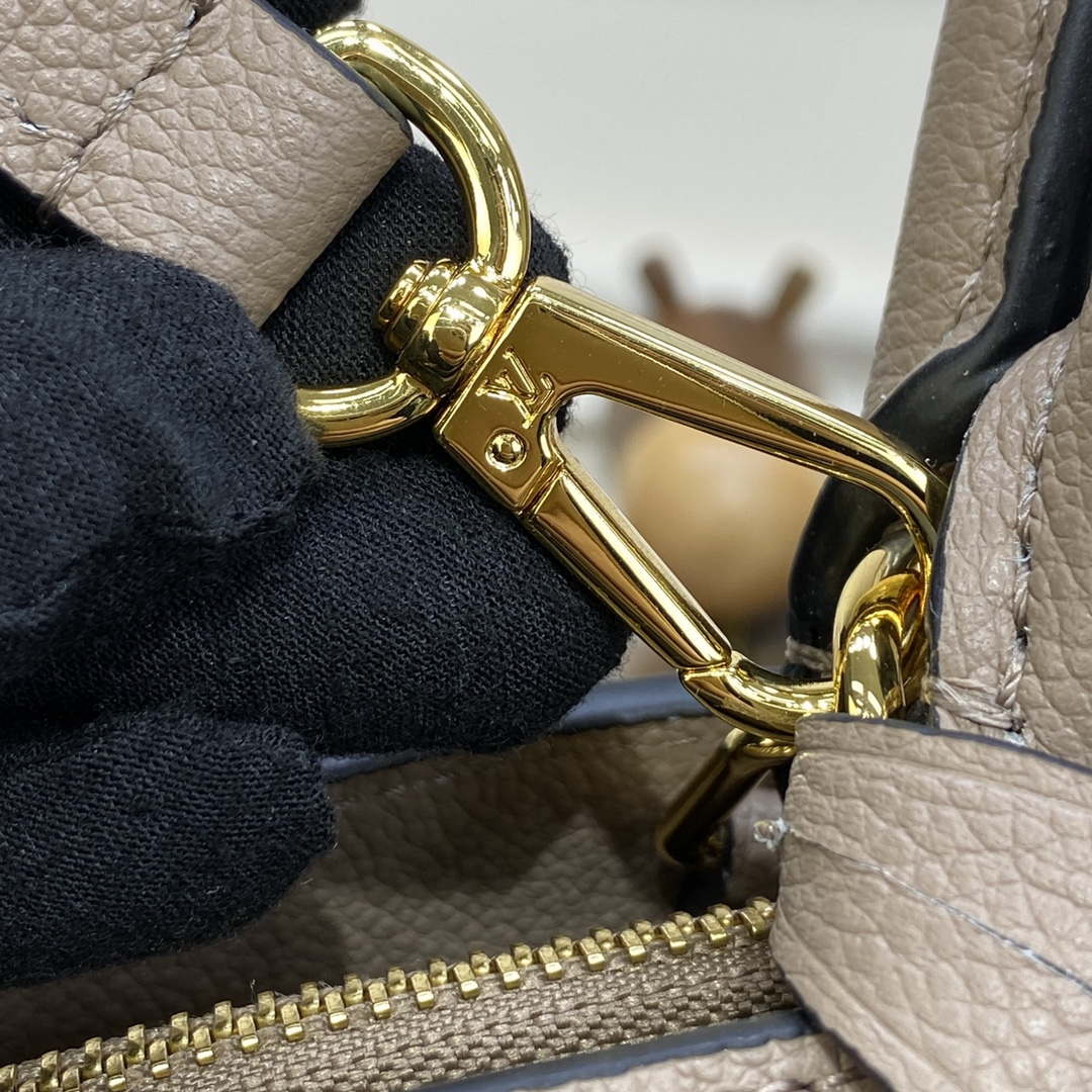 Louis Vuitton LV M45833 Grand Palais Monogram empreinte Tourterelle Gray